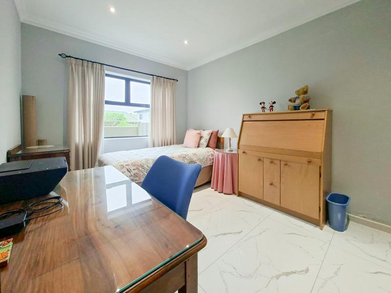 3 Bedroom Property for Sale in Hartenbos Heuwels Western Cape